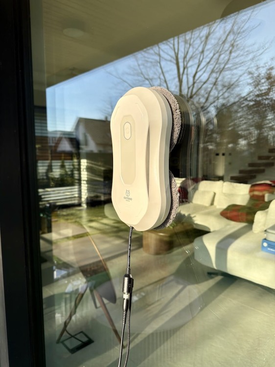 OX Glass Pro 3 Plus - okno w salonie zewnątrz